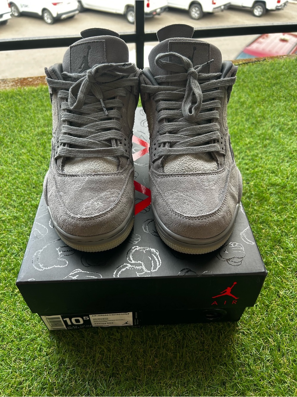 Jordan 4 “Kaws” size 10.5
